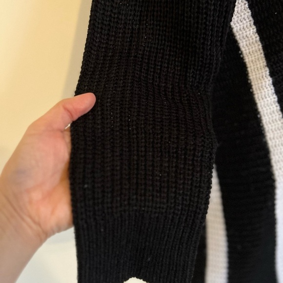 VENUS Womens Sweater Small Ribbed Knit Black White Deep VNeck Long Sleeve Winter - Picture 13 of 16